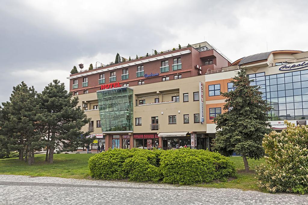 Hotel Centrum Neutra Exterior foto